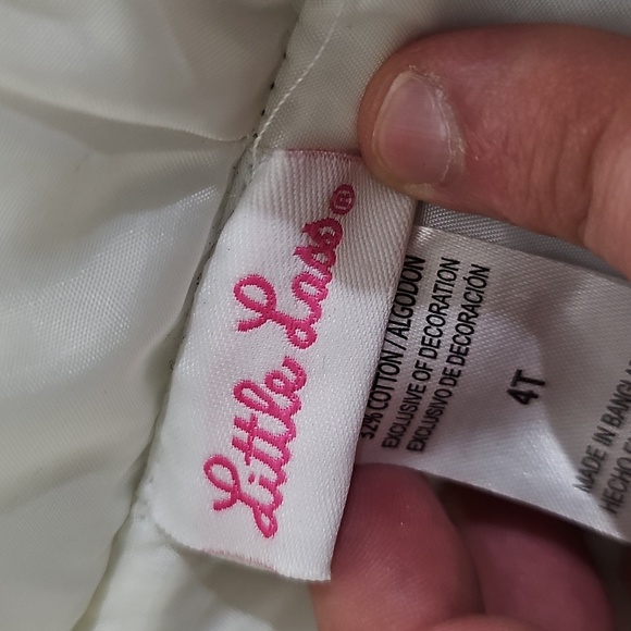 Little Lass White 4T Hooded Zip Up Vest with Gold Floral Pattern - Picture 8 of 8